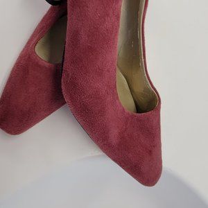 Suede Pumps